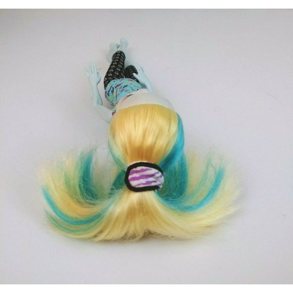 Monster High 11" Lagoona Blue Beach Party Doll - Picture 6 of 6